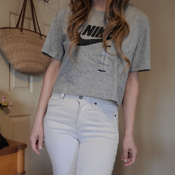 NWT Gray nike crop top loose fit size small - Picture 1 of 6